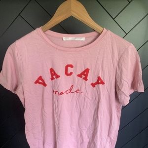 Vacay Mode Tee In Pink